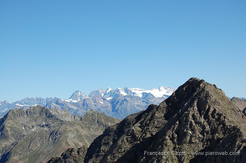 27-Uno sguardo al gruppo del Bernina.jpg